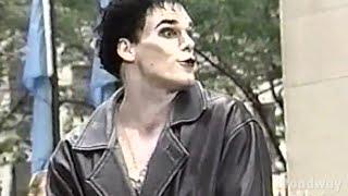 Michael C.  Hall - "Willkommen" from CABARET (Today 2-Sept-2000)