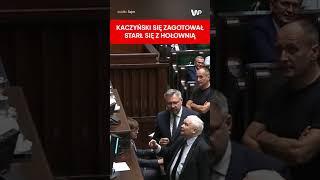 Kaczyński wtargnął na mównice. Atakował Hołownię