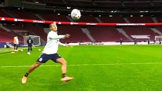 The Beauty of Half Volley Pass | Thiago Alcantara