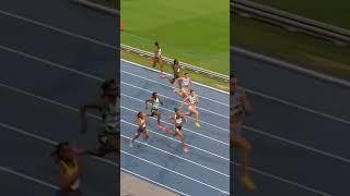 Gabby Thomas cruises to 200m win 