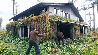 Men Clean 30-Year Abandoned Buried House and Uncover What’s Inside | by @Cleantheoldhouse