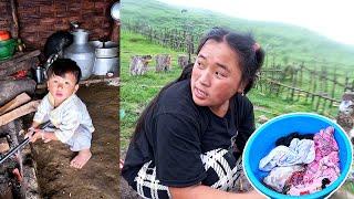 Jina washing Clothes II Mom & Son enjoying work