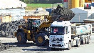 CATERPILLAR 982M & Trucks, Albvorlandtunnel, Kirchheim/Teck, Germany, 18.09.2018.