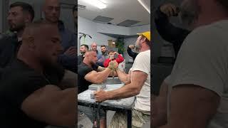 Devon Larratt vs Leonidas Arkona #shorts #armwrestling #devonlarratt #leonidas