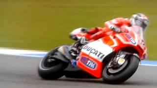 Dovizioso kicks Barbera. Assen qualifying