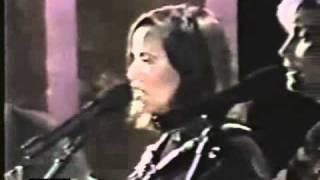 Sheryl Crow, Levon Helm, Emmylou Harris - "Evangeline" (Live, 1996)