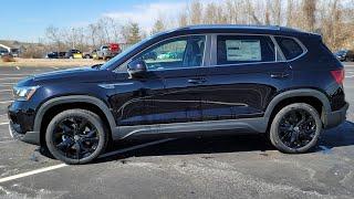 2022 VW Taos SE w/Black Wheel Package 360° quick view