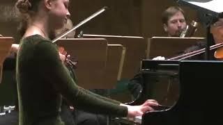 Diana Ivanova - Chopin - Piano Concerto 1