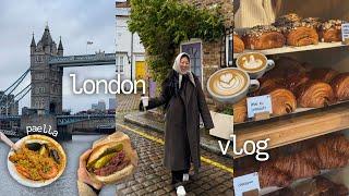 london vlog | coffee houses, borough market, bakeries, london eye/big ben, famous bookshops