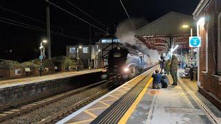60007 Sir Nigel Gresley streaks and whistles through Grantham | 16/11/2024