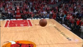 Taj Gibson's One-Handed Putback