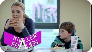 Wenn Kinder sich nicht entscheiden können [subtitled] | Knallerfrauen mit Martina Hill