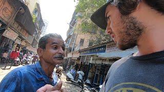 Do Not Walk This Mumbai Street! 