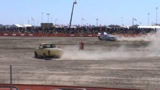 DATSUN UTE VS JASON STANLEY HOLDEN VE UTE BARREL RACE DAY 2 AT DENI UTE MUSTER 2014