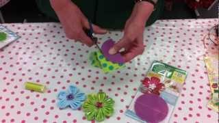 Clover Kanzashi Flower Maker.MOV