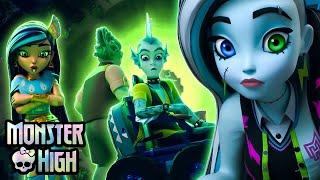 Ghostcasms of Doom Campsite Disaster  | Monster High™