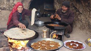 Surviving in the Coldest Cave of Afghanistan | Old Lovers Return to Lifestyle of 2000 Years ago