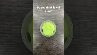 Glow in the dark slime! #satisfying #slime #satisfyingvideo #slimevideo #makingslime #glowinthedark