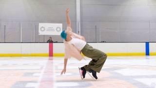 Jeremy Abbott skates to 'Evergreen' @OmarApollo at the 2024 American Contemporary Skating Festival