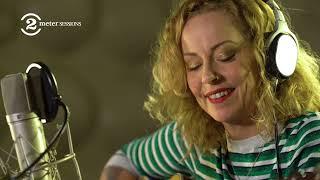 ANNEKE VAN GIERSBERGEN: 6 songs on 2 Meter Sessions in The Ballroom (2021)