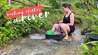 Ganito Kame Maglaba Sa Bukid | The Old Way of Washing Clothes in the Province | Countryside Life PH