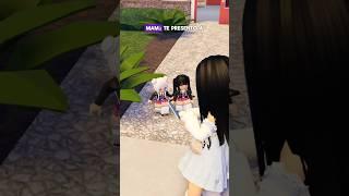 Madre regala su hija por su color de pelo #roblox #brookhaven #berryave #shorts #roleplay