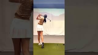 ️와~스윙 넘 완벽하다!!! | 아이언 스윙 TV#shorts #golf #golfswing