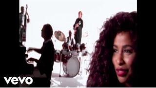 Fourplay, Chaka Khan, Nathan East - Between The Sheets (MV)