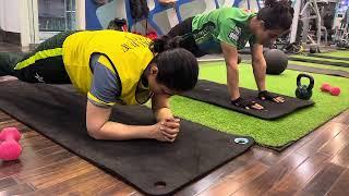 Half Plank Vs Full Plank Challenge|| sidra Amin 31 official..