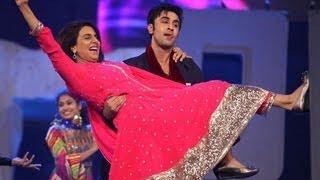 Ranbir Perform With Mom Neetu Singh | Colors Screen Awards 2013 !