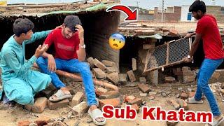 Sub Kuch Khatam Ho Gya Pet House Ko Tor Diya