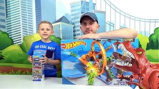 МАШИНКИ Hot Wheels СБОРНИК и Даник - Крокодил с ДИНОЗАВРОМ, Вулкан и крутые ВИРАЖИ!