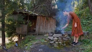 Inside a 100-Year-Old Mountain Hut: Campfire Cooking in the Wilderness