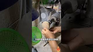 翡翠经雕，方见天地匠心 #翡翠雕工美学  #手工雕刻翡翠  #匠人手艺传承