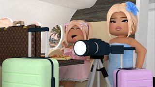 DAY ROUTINE WITH MY MOVIE STAR DAUGHTER! *LIVING IN HOLLYWOOD* Roblox Bloxburg Voiced Roleplay