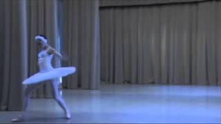 Isabella McGuire Mayes -The Dying Swan - Vaganova 2011.mov