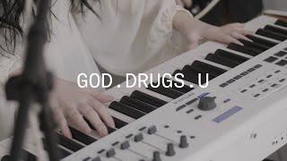 Luna Shadows - god.drugs.u (quiet) - Live Performance