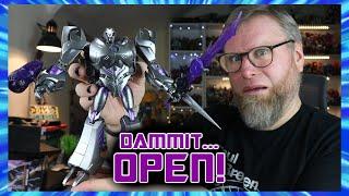 Dammit, Open: The Pointiest Baddie! Transformers unboxing and giveaway! 