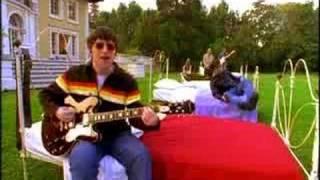 Oasis - Don't Look Back In Anger (Official Video)