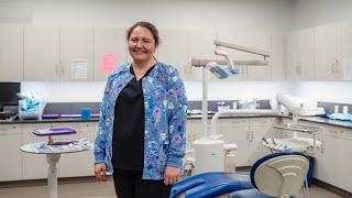 Meet Yuliia: Ukrainian Dentist and mother restarting her profession in the USA