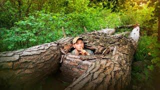 THE MOST SECRET SHELTER between two trees. Bushcraft, Survival, Overnight in the forest Wild camping