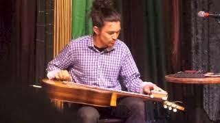 Johannes Rath performs his music with classical guitar & kalimba