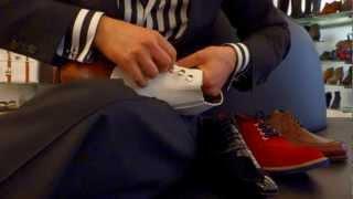 How to strap WHITE SPATS over your shoes (One size fits all / JOHN PATRICK CHRISTOPHER - Spats) 02