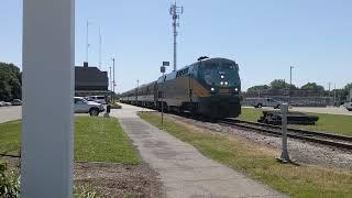 VIA 76 leaving Chatham station. Jun 14, 2022