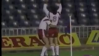 Hristo Stoichkov (CSKA Sófia) - 03/04/1989 - Barcelona-ESP 4x2 CSKA Sófia - 2 gols