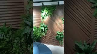 Декоративная стена с фитопанно из искусственных растений #озеленение #plants #green #дизайн