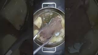 한 그릇에 만 원 넘는 갈비탕은 국밥이다 vs 아니다