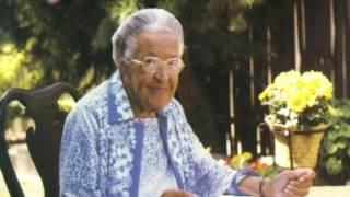 Corrie ten Boom: God verhoort gebeden