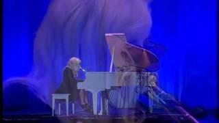 Lady Gaga sings John Lennon's Imagine at HRC dinner,  Oct. 10, 2009