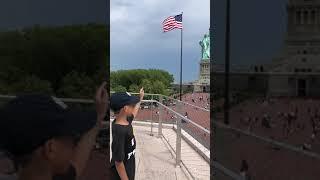 Gon’s trip to Statue of Liberty